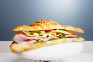 Belegtes Mini Croissant - Emmentaler + gekochter Schinken